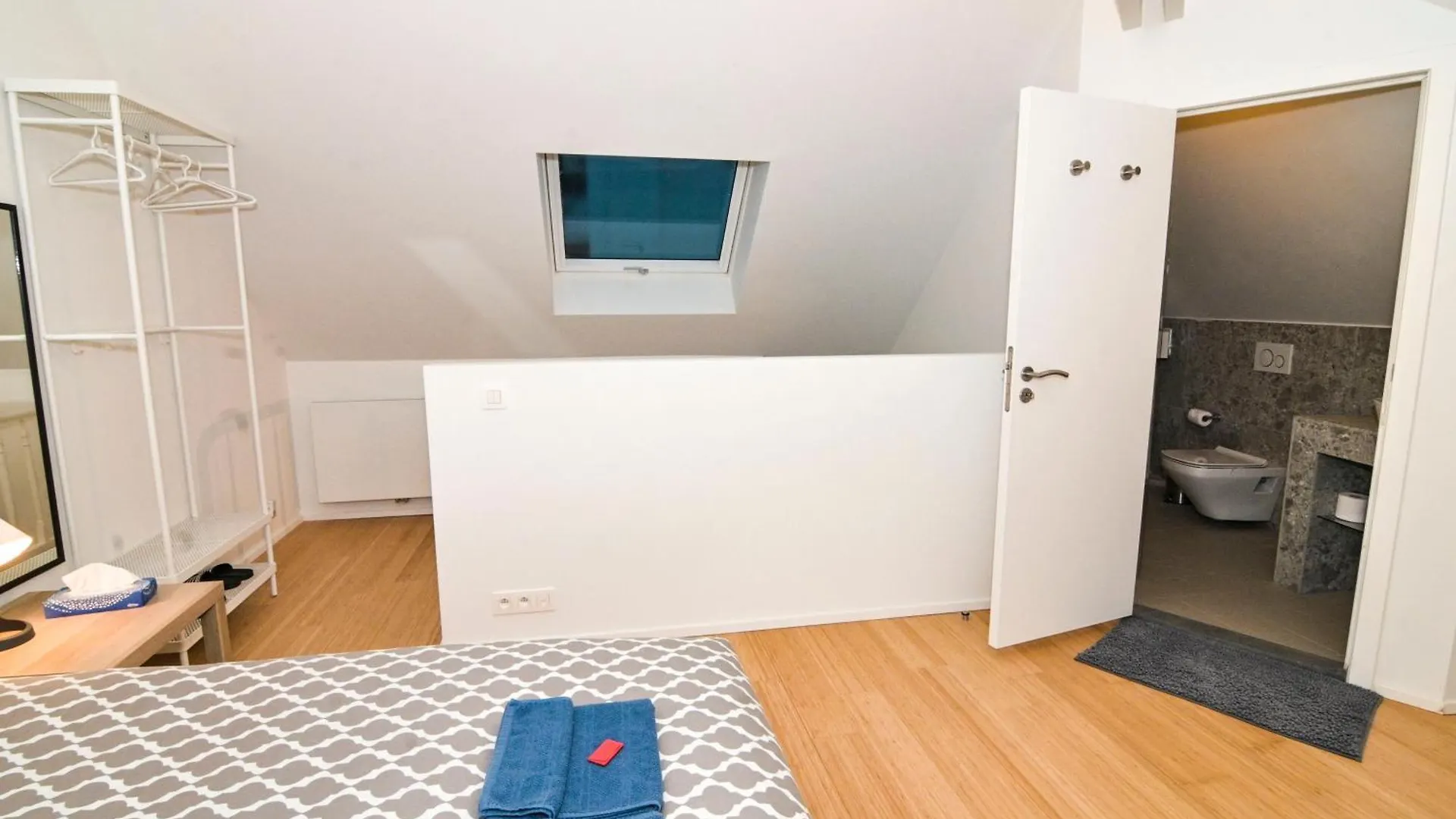 Family Duplex Getaway - Perfectly Positioned For City Adventures Bryssel Lägenhet