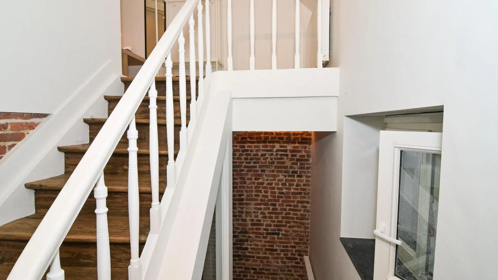 Family Duplex Getaway - Perfectly Positioned For City Adventures Bryssel Belgien